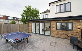 Newbury Retreat - Train - Airport - Table Tennis